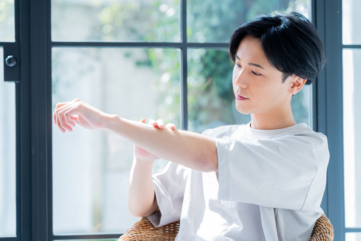 脱毛を迷っている男性